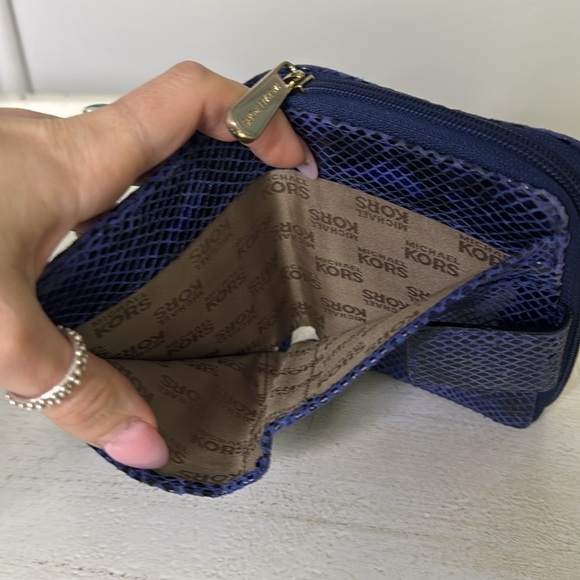 Michael Kors Blue Snakeskin EmbossedTextured Wallet with Gold Hardware - Picture 9 of 9